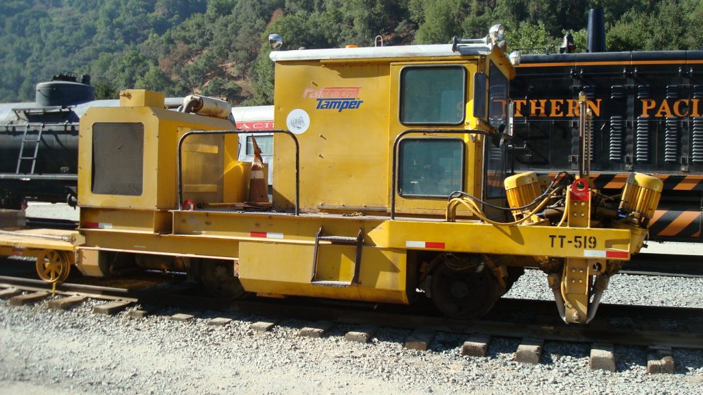 Fairmont Tamper Niles Canyon Railway